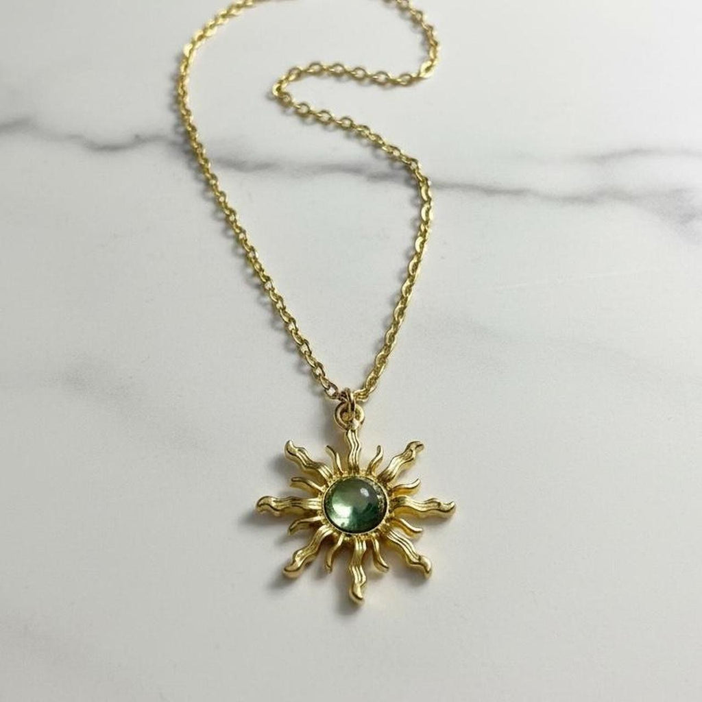 Sun necklace with gem